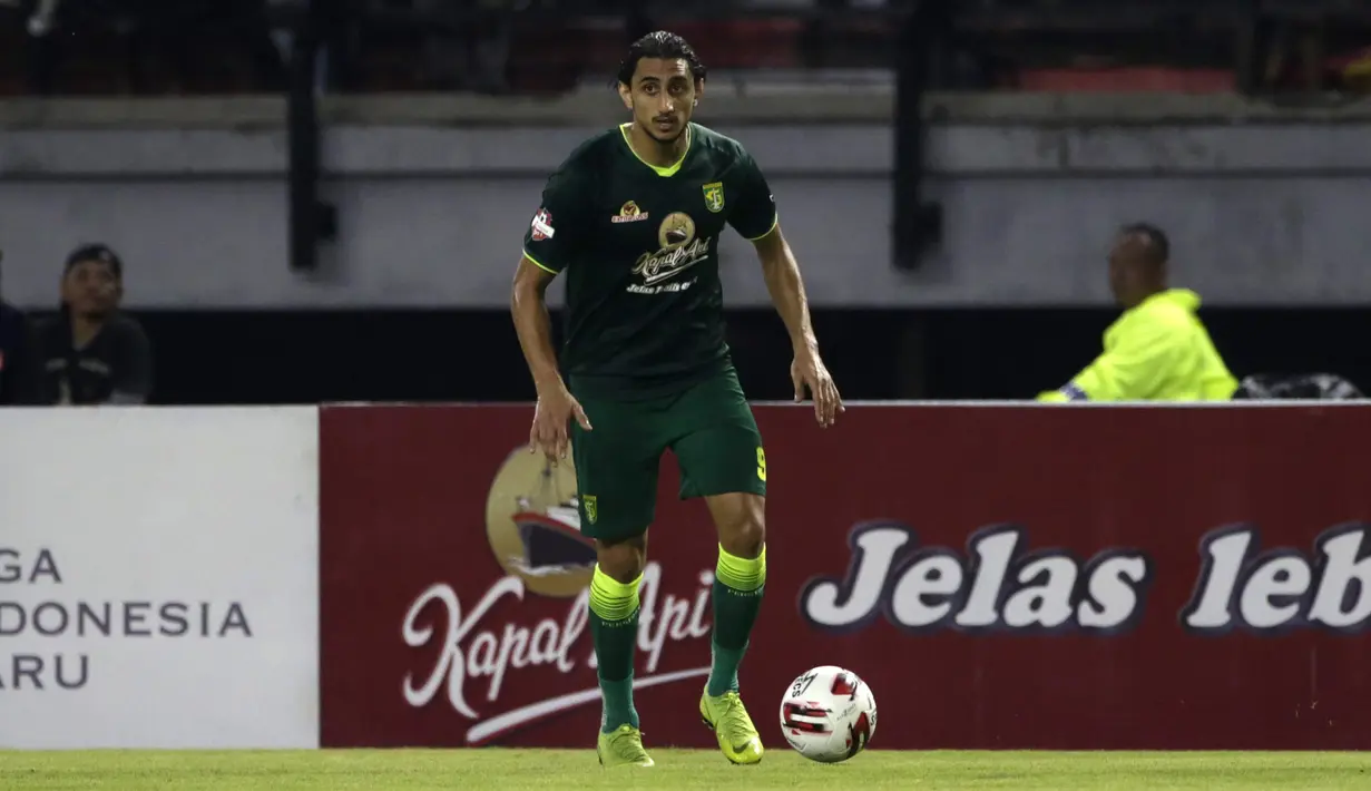 Mahmoud Eid - Pemain asal Palestina keturunan Swedia ini bergabung dengan Persebaya pada 2020 setelah meninggalkan klub Liga Swedia, Kalmar FF. (Bola.com/Yoppy Renato)