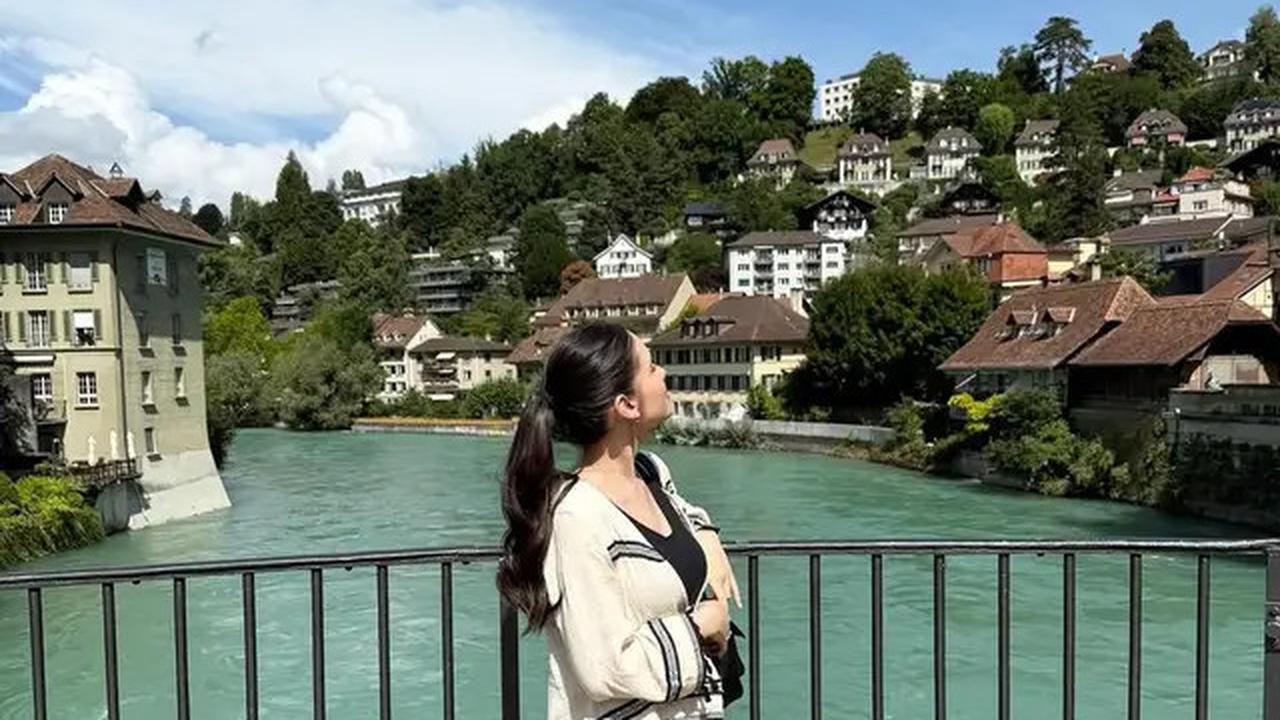 6 Gaya Busana Steffi Zamora Liburan di Italia, Hadiri Pernikahan Adik Nino Fernandez
