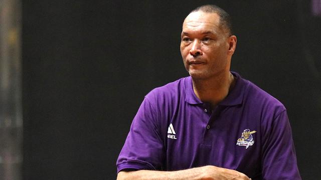 Pelatih CLS Knights Indonesia, Bryan Rowsom.