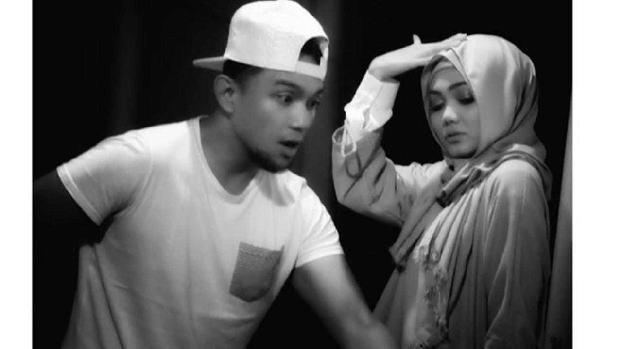 Rina Nose dan Fakhrul Razi