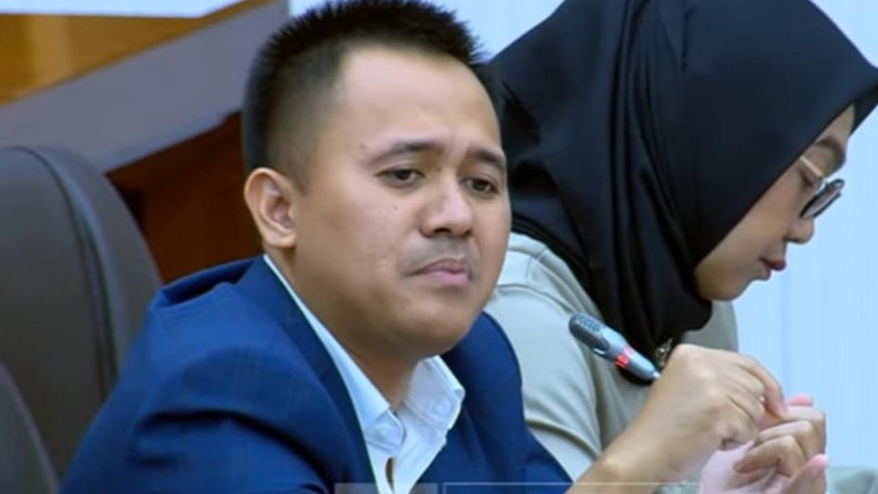 VIDEO: Komisi VI PDIP Emosi Tunjuk-Tunjuk Menteri Singgung Mega Korupsi Pertamina "Oplos, Rampok!"