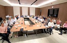 Rapat Kabinet PM Singapura Dibanding-bandingkan dengan Indonesia oleh Netizen, Mejanya Sepi Cuma Ada Secangkir Minuman