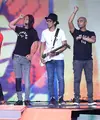 Grup musik Slank telah 33 tahun mewarnai industri musik Tanah Air. Puluhan bahkan ratusan karyanya telah diciptakan. Bisa dibilang Slank jarang membawakan lagu karya musik lain. (Nurwahyunan/Bintang.com)