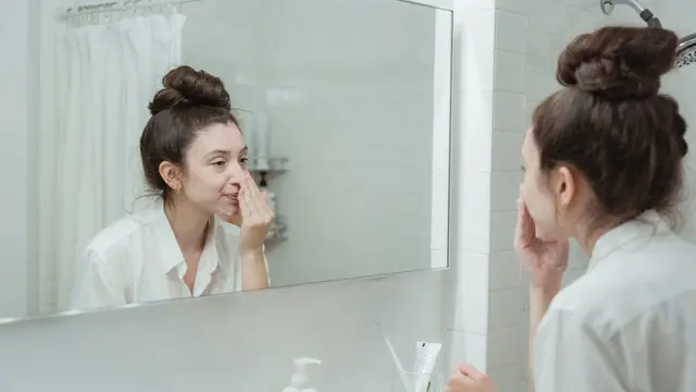 Cegah Jerawat Hormonal dengan Perawatan Wajah yang Tepat, Intip Rahasianya!