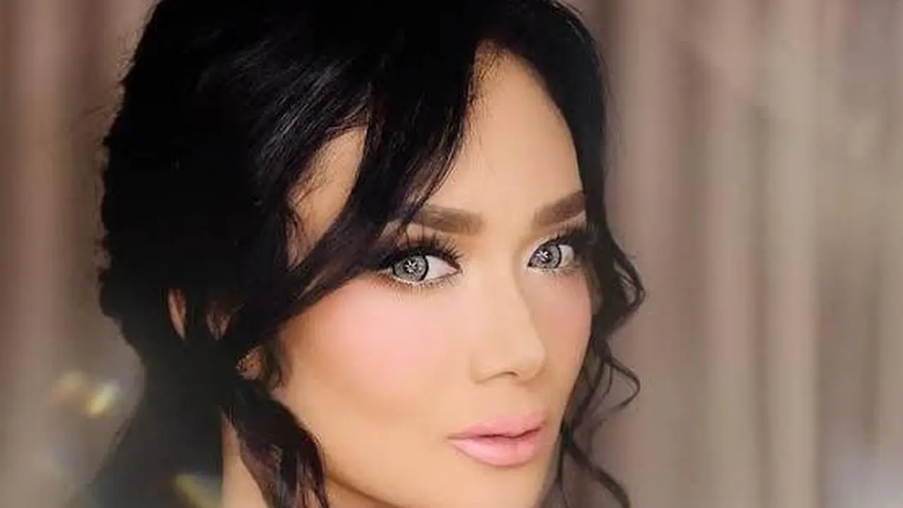 Skincare Krisdayanti mencapai Rp1 miliar/dok. Krisdayanti