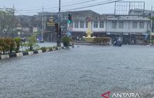 Fakta Unik: Hujan Deras Bantu Pemadaman Karhutla di Pantai Barat Selatan Aceh, BMKG Beri Imbauan Penting