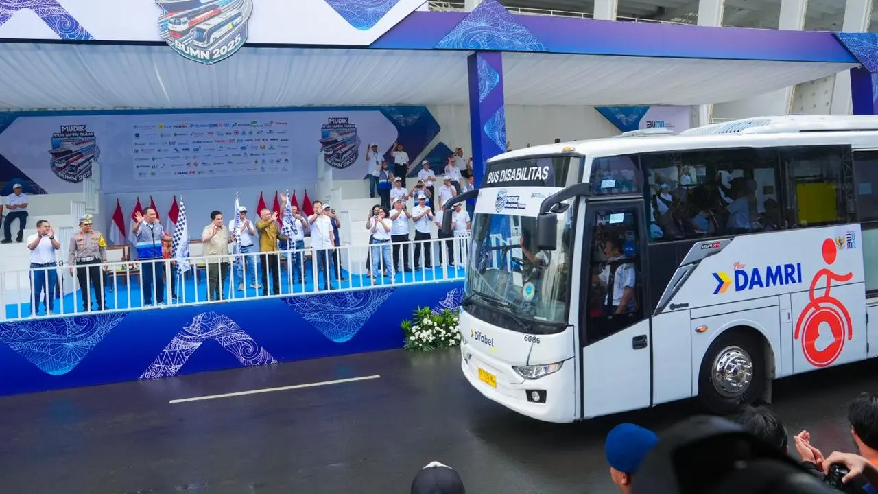 Kementerian Badan Usaha Milik Negara (BUMN) melepas puluhan ribu peserta program Mudik Gratis BUMN 2025 bertajuk "Mudik Aman Sampai Tujuan" di Gelora Bung Karno (GBK), Senayan, Jakarta, Kamis (27/03/2025) (Tim Humas BUMN)