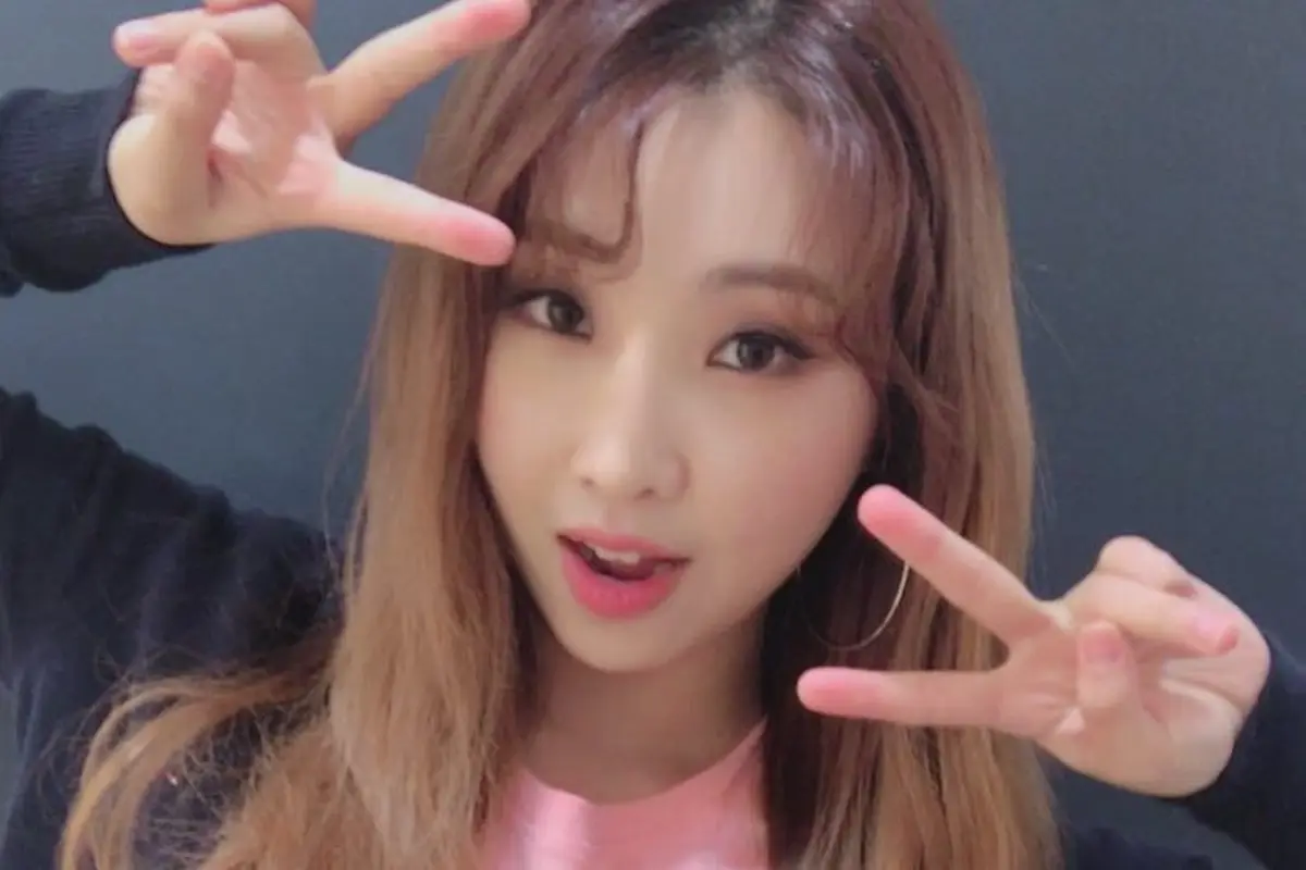 Minzy eks 2NE1