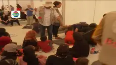 Ratusan pengungsi di sebuah kamp. pengungsi di wilayah utara kota Mosul Irak mengalami keracunan  makanan. 