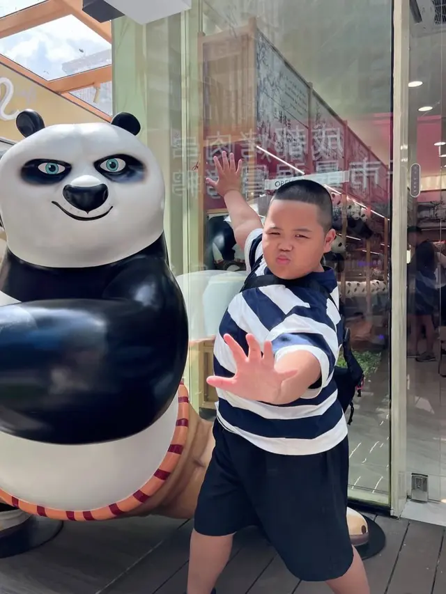 Tatan si bocah viral di WhatsApp. (credit:instagram.com/jrsugianto)
