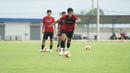 Striker Timnas Indonesia U-22, Ramadhan Sananta bersiap melepaskan tendangan dalam sesi latihan di The Dream Visakha Training Camp, Phnom Penh, Kamboja, Jumat (28/4/2023) menjelang laga pertama SEA Games 2023 menghadapi Filipina. (Dok. PSSI)
