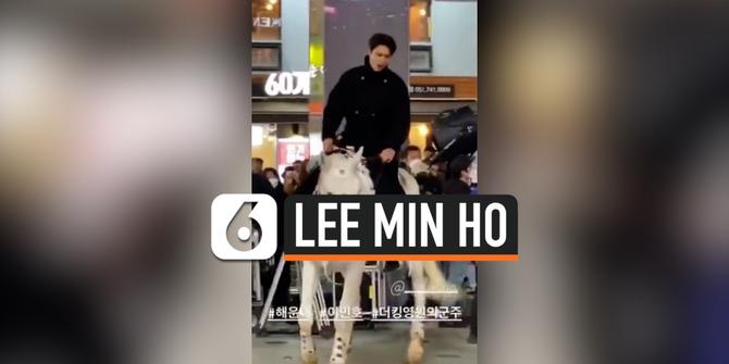 VIDEO: Viral, Lee Min Ho Tunggangi Kuda di Tengah Kota