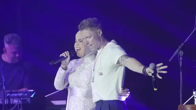 Putri Ariani duet bareng Ronan Keating menyanyikan lagu "No Matter What" (Tangkapan Layar/YouTube/Putri Ariani)