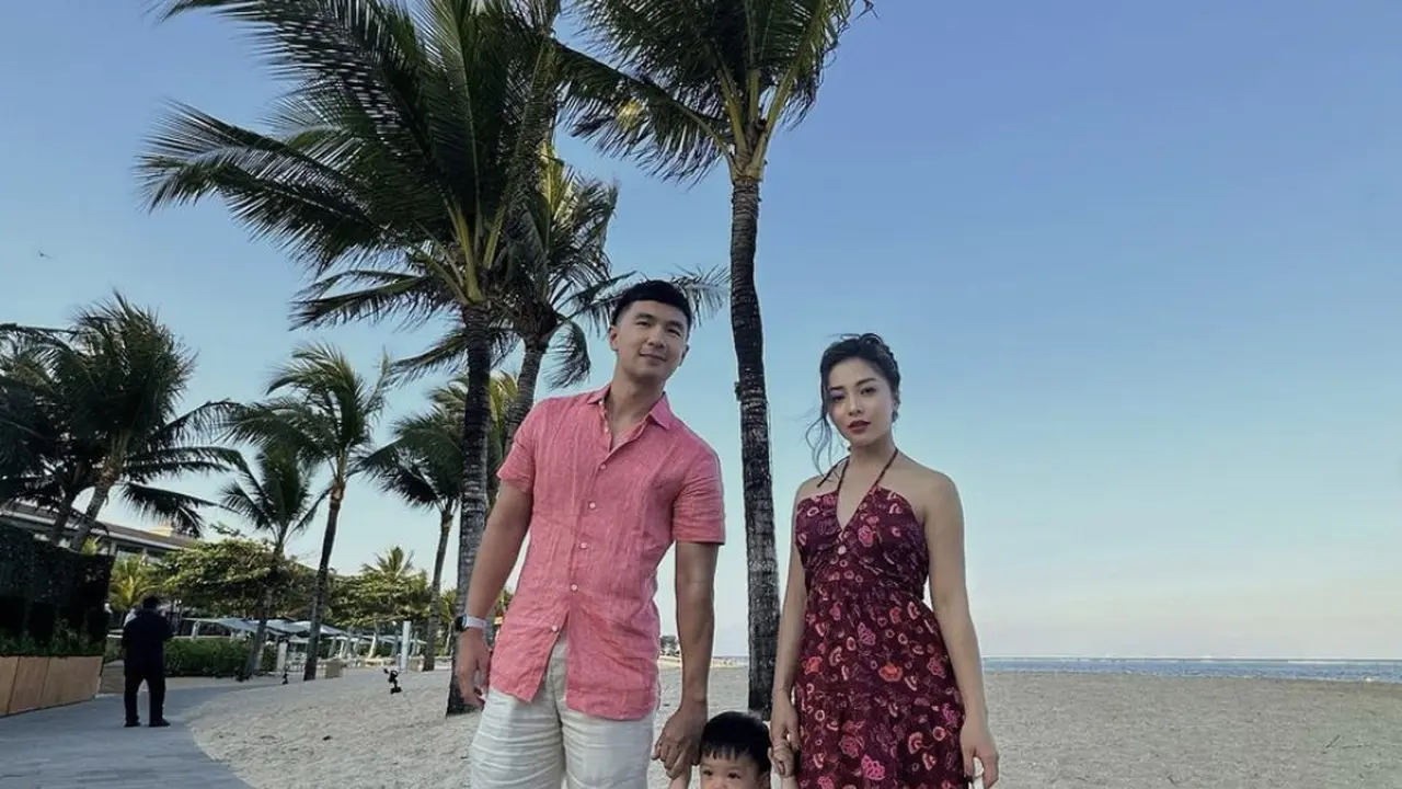 Nikita Willy Agar Tetap Waras saat Mengasuh Anaknya