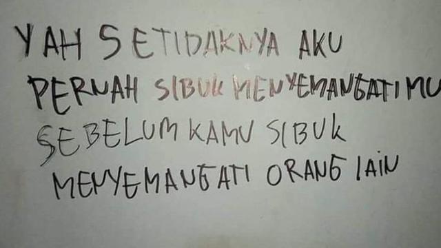 6 Curhatan Move On Setelah Patah Hati di Tembok Ini Bikin Nyesek Bacanya
