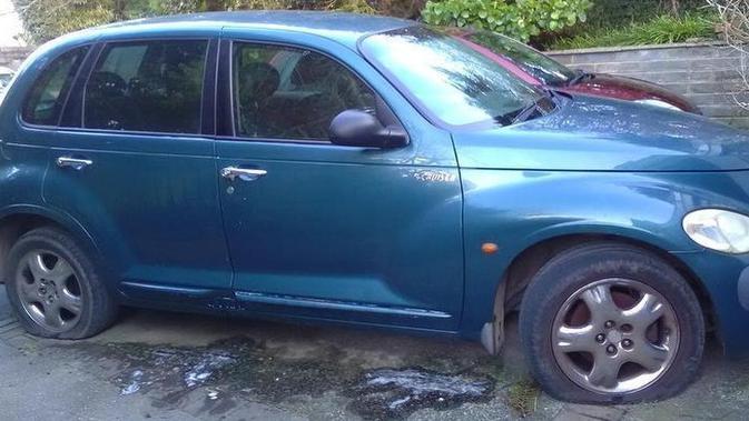 Benda Benda Ini Bisa Jadi Juru Penyelamat Saat Ban  Kempis 