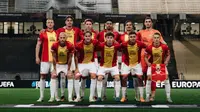 Dean James memberikan dua asisst untuk Go Ahead Eagles saat mereka menang 2-1 atas Panathinaiokos dalam laga kedua Liga Europa 2025/2026 di Stadion Olimpiade Athena, Jumat (3/10/2025) dini hari WIB. (Dok. Go Ahead Eagles)
