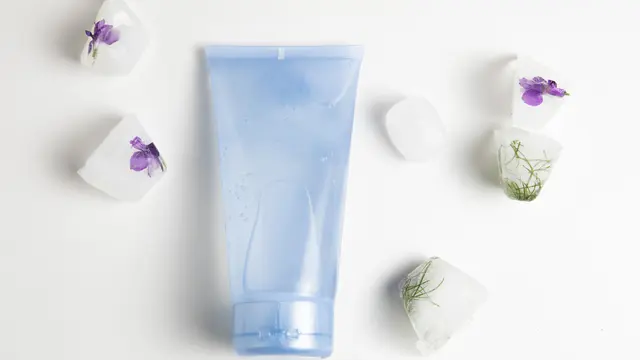 Ilustrasi pembersih wajah