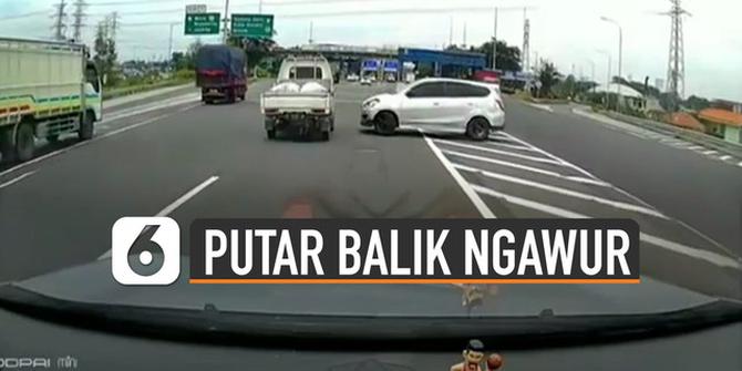 VIDEO: Ngawur, Mobil Putar Balik di Tol