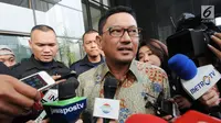Mantan anggota DPR periode 2009-2014, Abdul Malik Haramain saat ditanya wartawan usai menjalani pemeriksaan oleh penyidik di gedung KPK, Jakarta, Senin (9/7). Politisi PKB ini diperiksa sebagai saksi untuk tersangka Markus Nari. (Merdeka.com/Dwi Narwoko)
