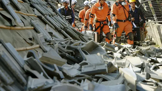Gempa Jepang, Bayi Ini Selamat Meski Sempat Terjebak Rerutuhan