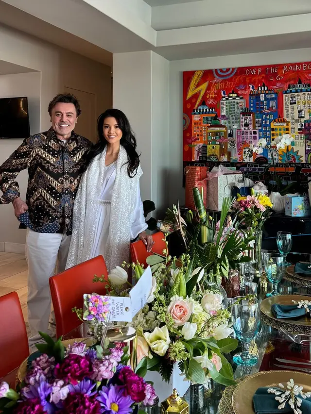 Potret Farah Quinn Rayakan Lebaran di AS, Sajikan Banyak Makanan Khas Tanah Air