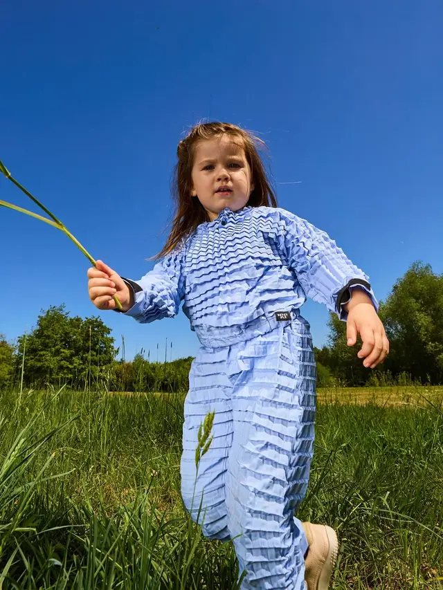 Hemat Budget, Inovasi Baju Anak Ramah Lingkungan yang Ikut Melar Sesuai Pertumbuhan Anak