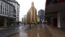 Jalan-jalan kosong selama penguncian atau lockdown nasional di Wellington, Rabu (18/8/2021). Perdana Menteri Selandia Baru Jacinda Ardern pada Selasa (17/8), menempatkan negaranya di bawah lockdown nasional selama tiga hari setelah satu kasus baru COVID-19 muncul di Auckland. (Marty MELVILLE/AFP)