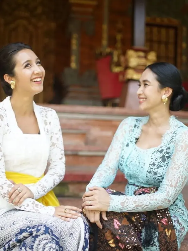 6 Potret Kompak Happy Salma dan Adik Ipar yang Tinggal di Bali