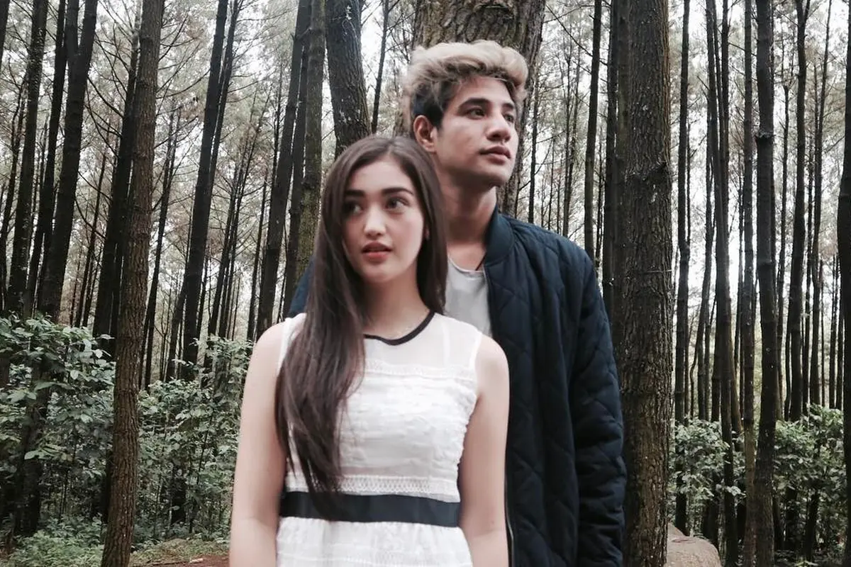 [Bintang] Gaya Gemesin Sampai Romantis Maksimal, Ini 5 Potret Mesranya Ranty Maria-Ammar Zoni