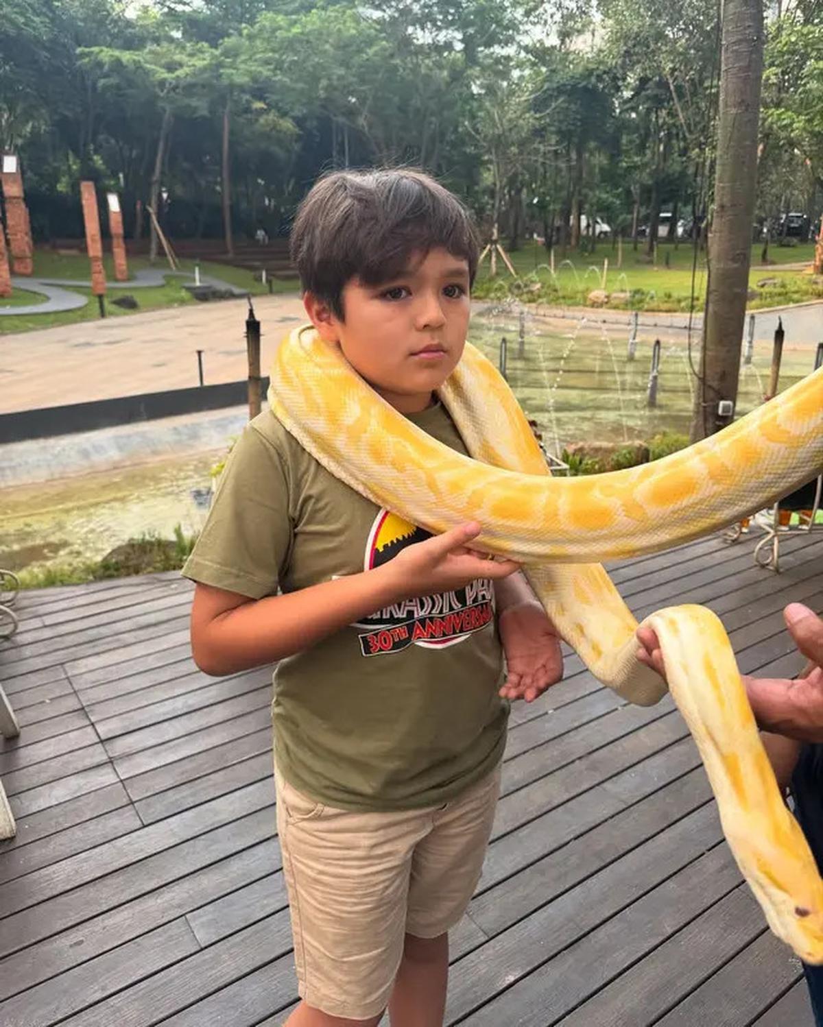 Foto-Foto Jessica Iskandar dan Vincent Verhaag Ajak Anak ke Kebun Binatang, Sederhana Tapi Bikin Bahagia