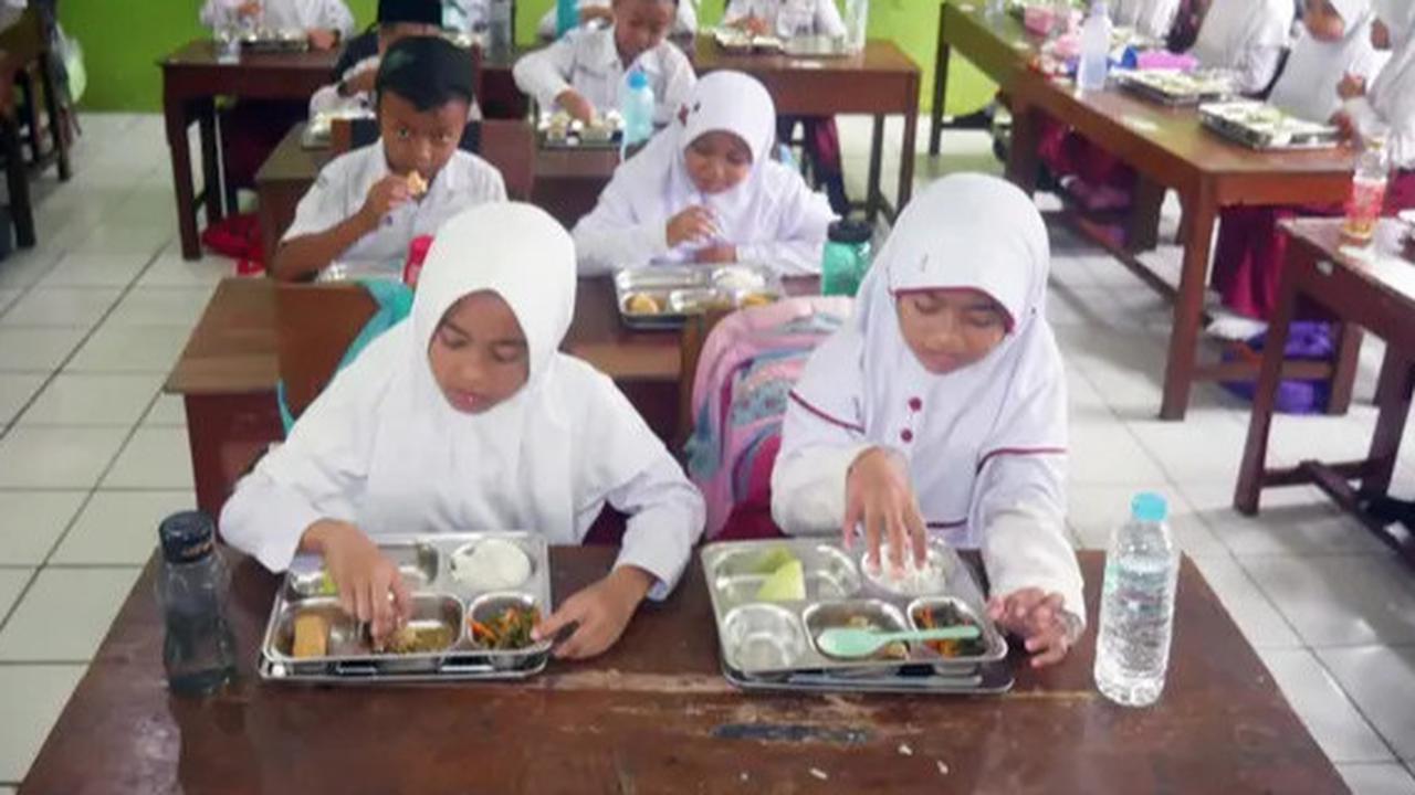 Ratusan Siswa Tumbang Usai Konsumsi MBG, Bahan Baku Diduga Terpapar Bakteri