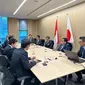 Wakil Menteri Luar Negeri Pahala Mansury menggelar pertemuan dengan PT Pertamina International Shipping (PIS) dan Nippon Yushen Kabushiki Kaisha (NYK) di kantor Kedutaan Besar Republik Indonesia di Tokyo, Jepang.