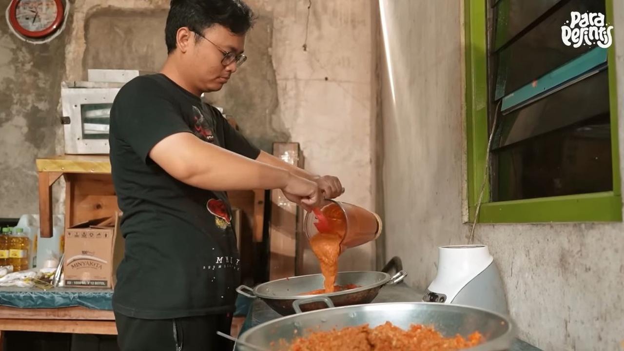 Dalam satu hari, Rian bisa mendapatkan omzet antara Rp1,5 juta hingga Rp2 juta.