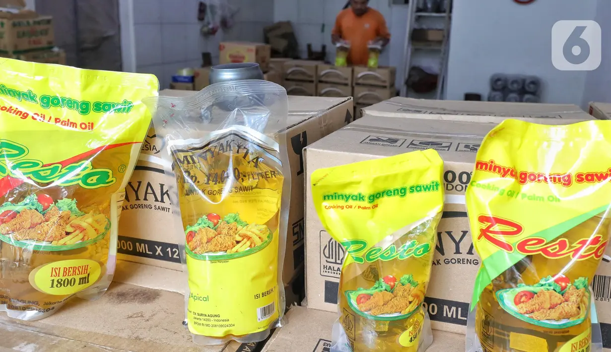 Harga minyak goreng mengalami inflasi secara beruntun dalam lima bulan terakhir. (Liputan6.com/Angga Yuniar)