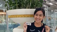 Wanita Ini Bermimpi Menduniakan Bulu Mata Asli Indonesia