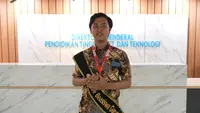 Imran, siswa SMA Negeri 2 Kota Tangerang Selatan, akhirnya berhasil mewujudkan impiannya menempuh pendidikan di Korea Selatan (Korsel) melalui Program Beasiswa Garuda Gelombang I. (Foto: Dok. Bakom RI)
