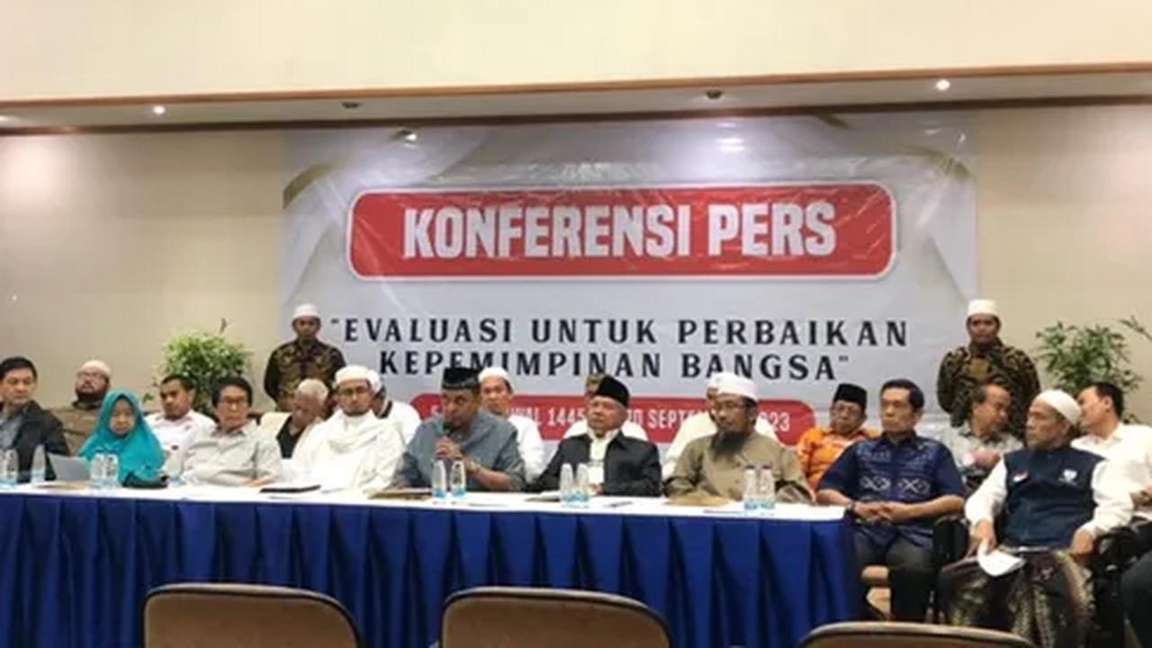 Yusuf menambahkan, para ulama yang tergabung dalam Tri Pilar GNPF, PA 212 dan FPI akan mendeklarasikan arah dukungan ketika capres-cawapres sudah jelas.<br>