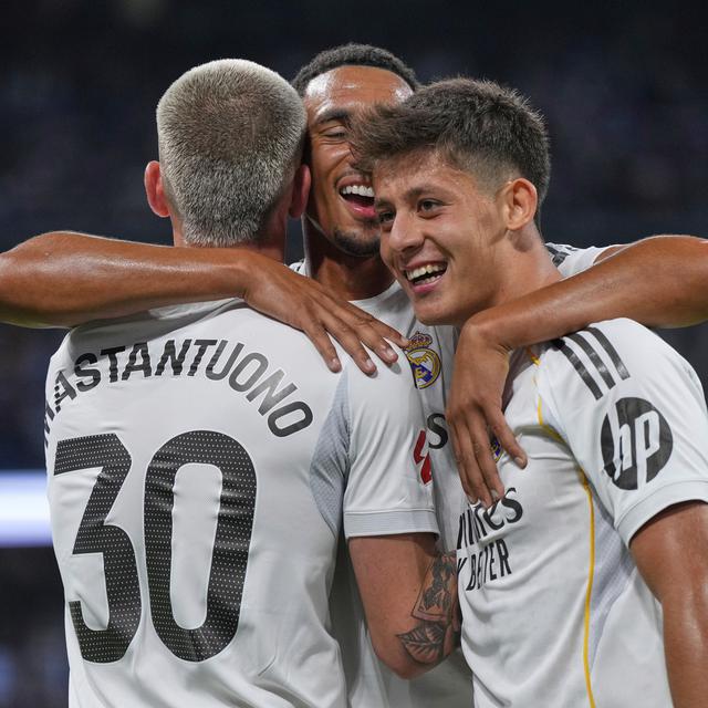 Alexander-Arnold dan Carreras Gagal Jaga Keseimbangan