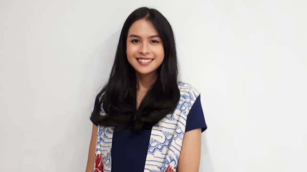 Pengalaman Pertama Maudy Ayunda Jadi Moderator Diskusi Panel Tentang Pendidikan