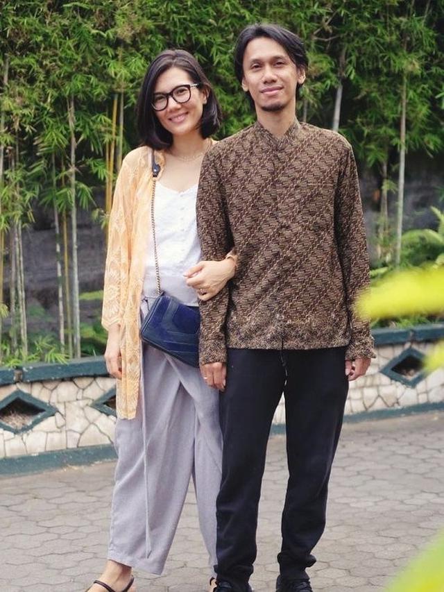 Potret Sarah Diorita Istri dari Eross Candra. (Sumber: Instagram/sarahcandra)