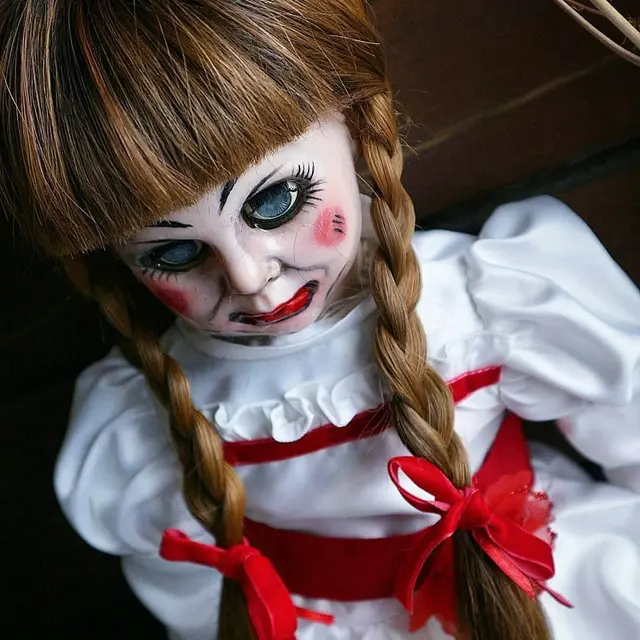 6 Potret Koleksi Boneka Bayi Wendy Walters, Anna Paling Bikin Merinding