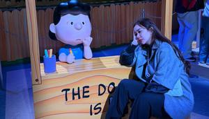 Gaya Aura Kasih liburan ke luar negeri. [IG: @aurakasih]