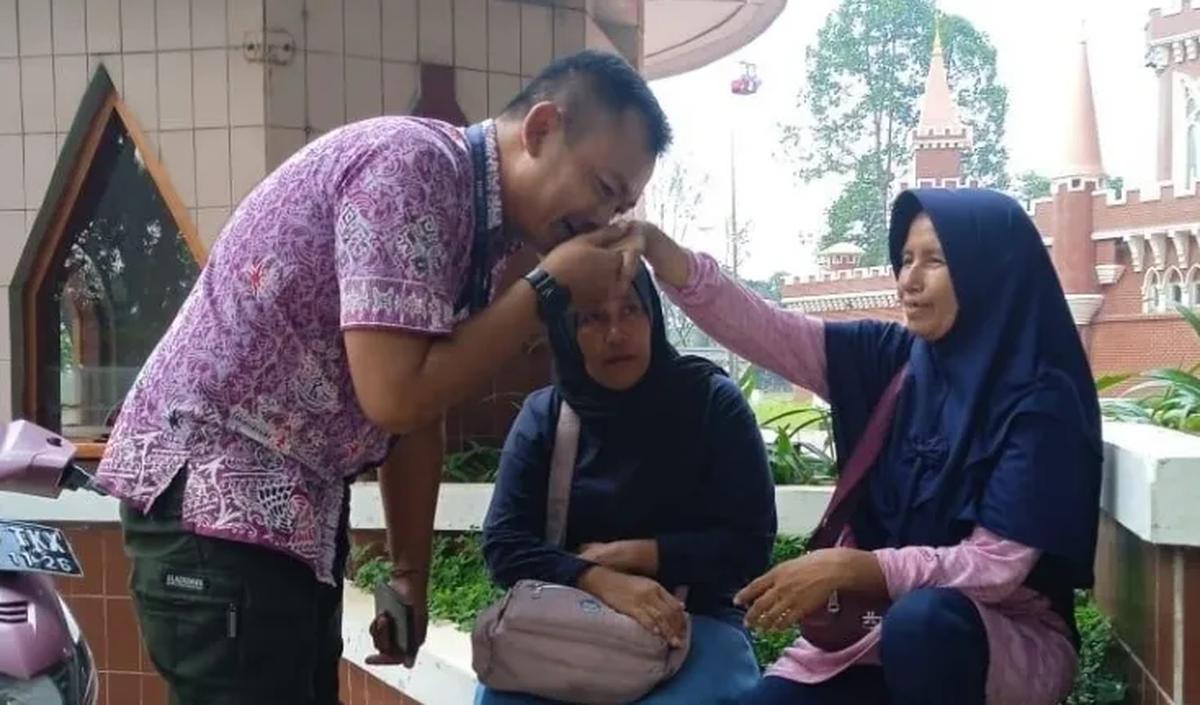 Claudia mengatakan, pihaknya sedang melakukan investigasi atas tindakan petugas tersebut yang mengambil video serta menyebarkan luaskan video tersebut.<br>