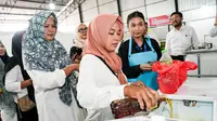 Limbah Dapat Jadi Rupiah, Warga Kumpulkan Minyak Jelantah Melalui Koperasi Desa