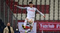 Striker Salzburg asal Slovenia, Benjamin Sesko. (foto: Joe Klamar / AFP)