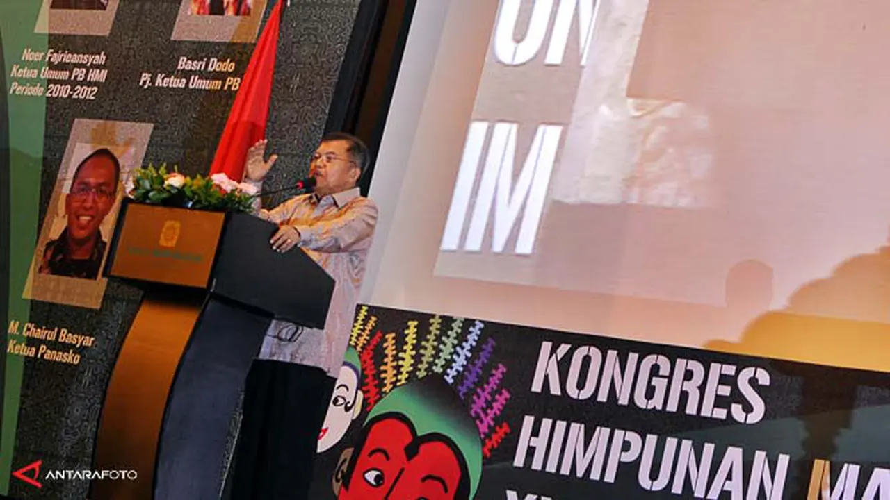 kongres-hmi-130402b.jpg