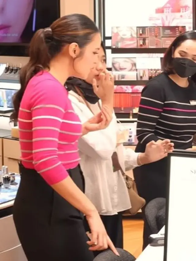 Raisa jadi beauty advisor (Instagram/raisa6690)
