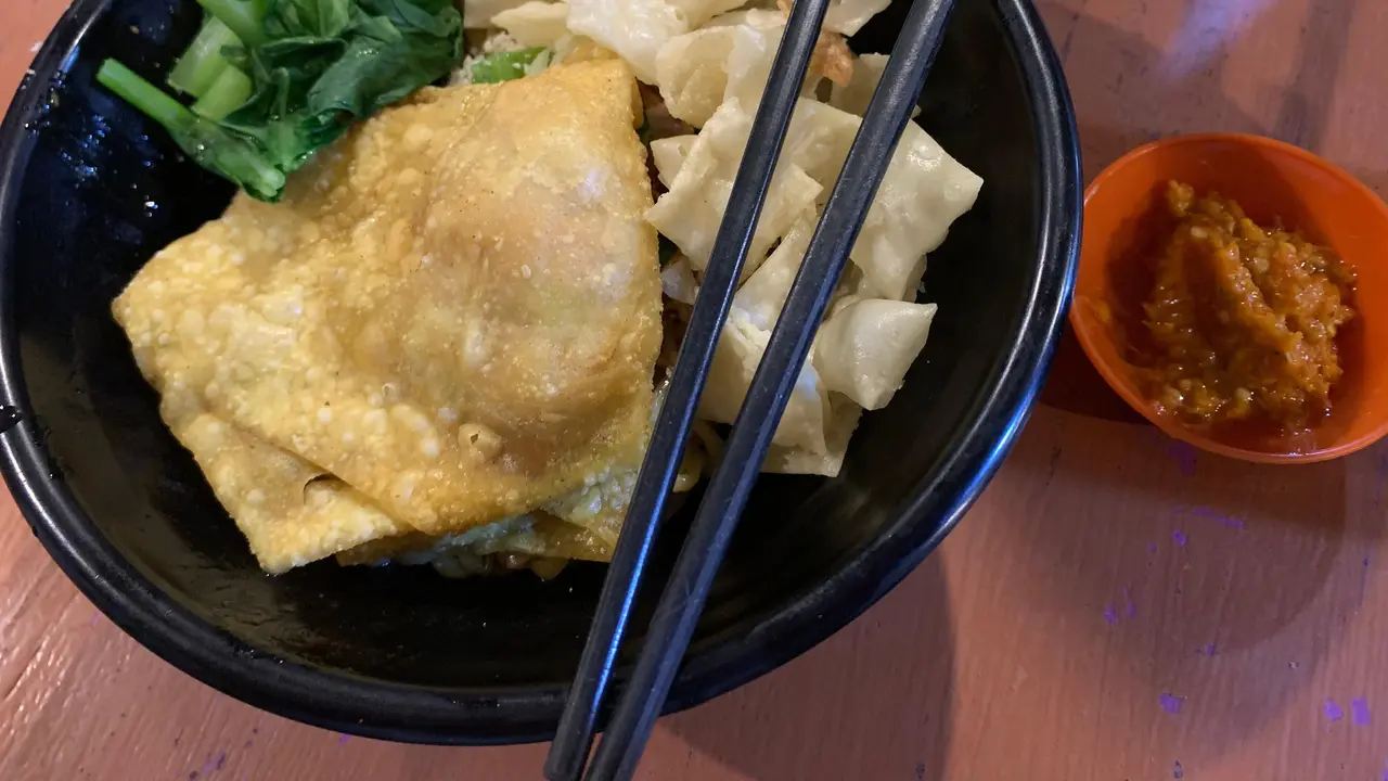 Mie Goreng Ayam Pangsit khas Gorontalo