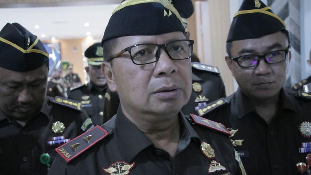 Kejati NTB Persilakan Terdakwa Gratifikasi DPRD NTB Melapor ke Pusat
